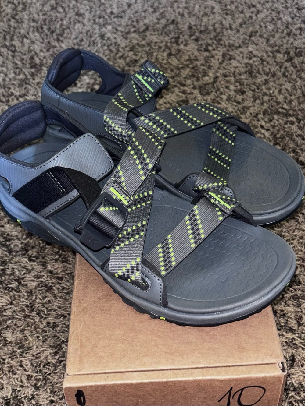 Kuru Current Sandals Men's 10 Slate Gray Green Sport Beach Water Walking Shoes